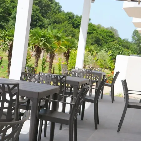 Hotel Village Velipojë