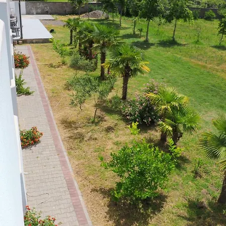 Village 4* Velipojë