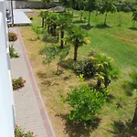 Village 4* Velipoje