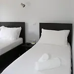 Village 4* Velipoje