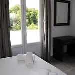 Village 4* Velipoje