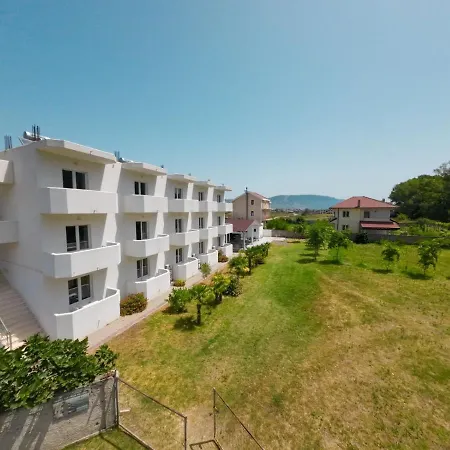 Village Hotel 4*