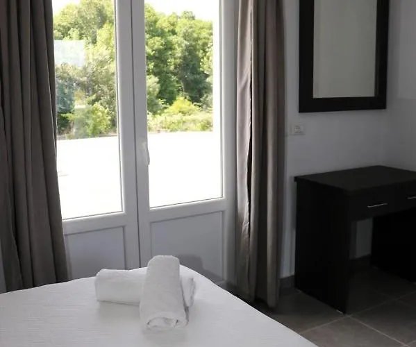 Village 4* Velipojë